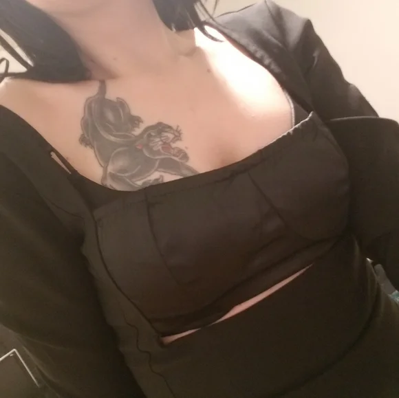 Black mini dress - Picture 4 of 7